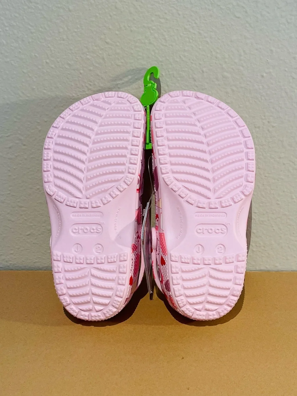 Crocs Little Kids Pink Classic Clogs - Multi Color Hearts Print NWT | No Offers